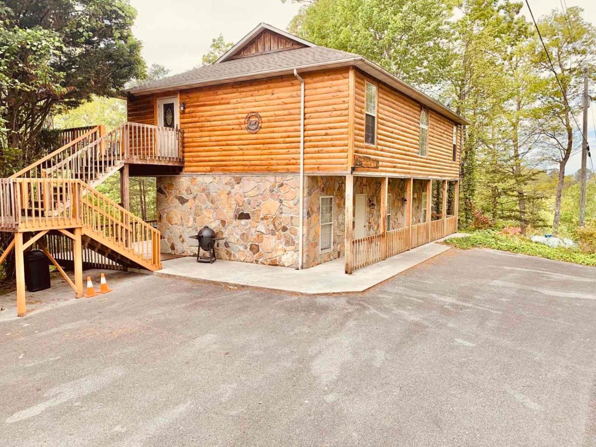 Lazy Bear Cabin Sevierville Exterior photo