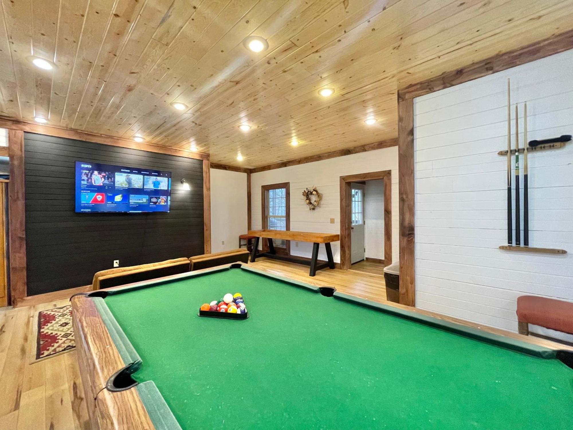 Lazy Bear Cabin Sevierville Exterior photo
