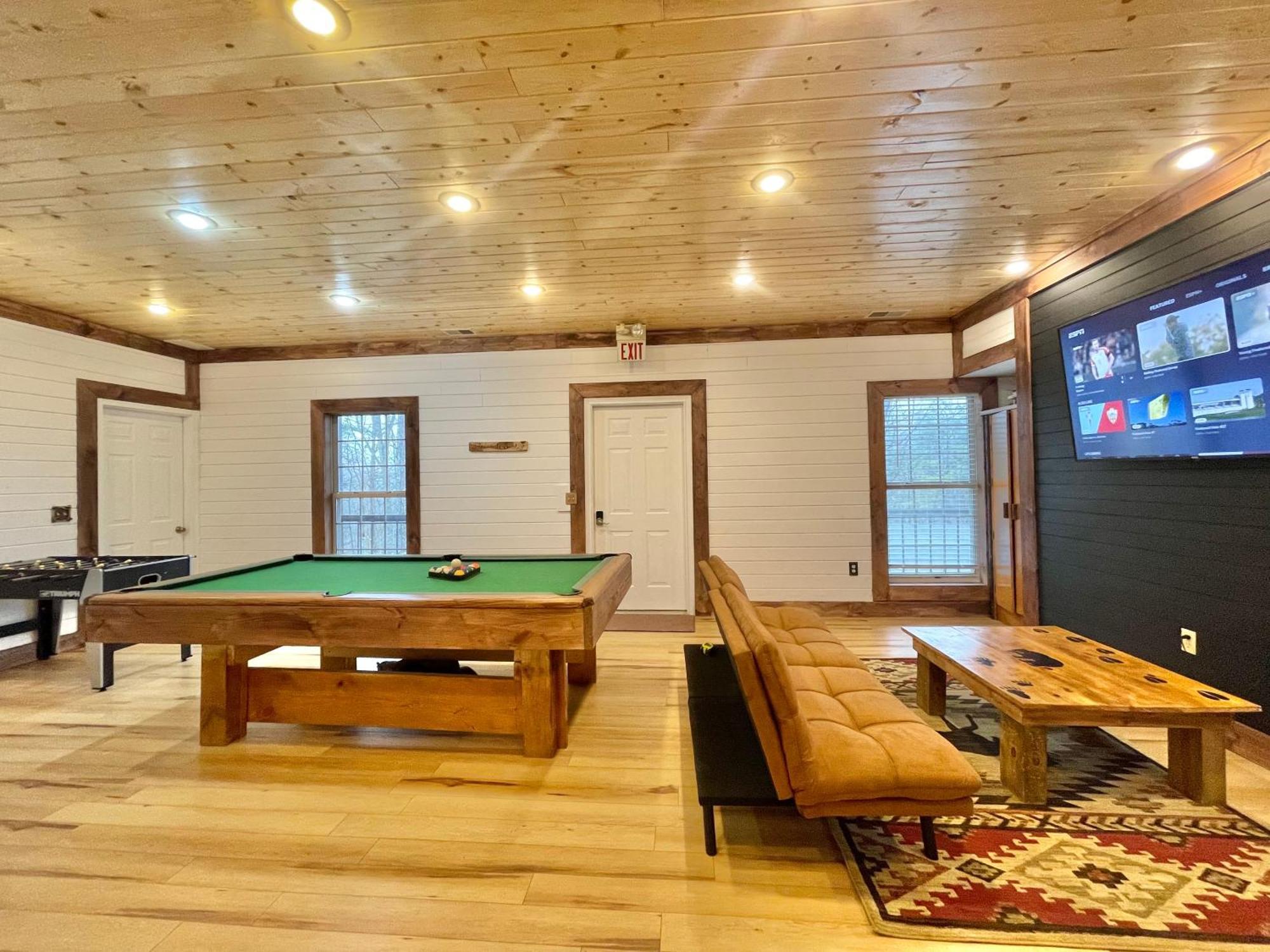 Lazy Bear Cabin Sevierville Exterior photo