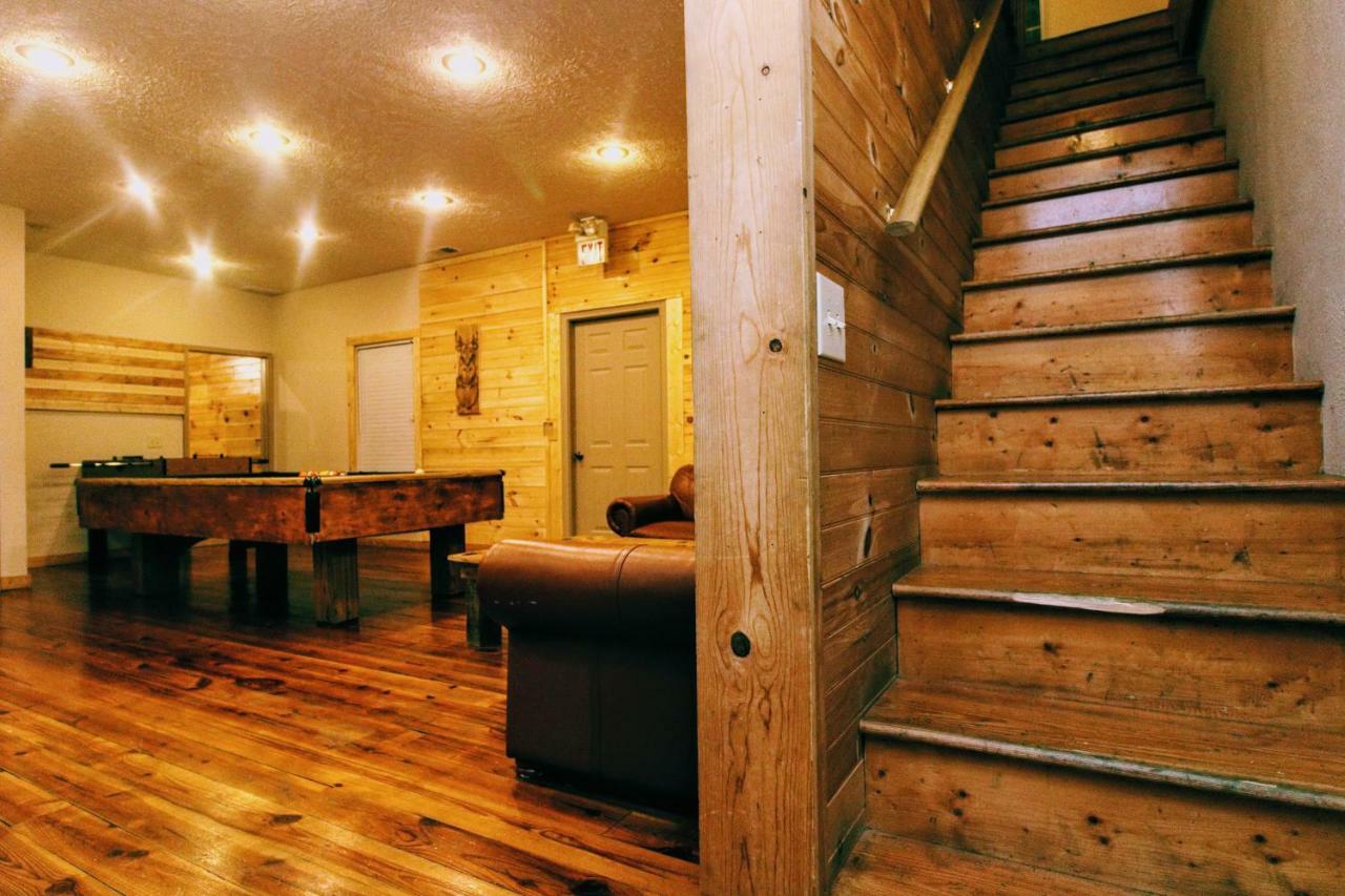 Lazy Bear Cabin Sevierville Exterior photo